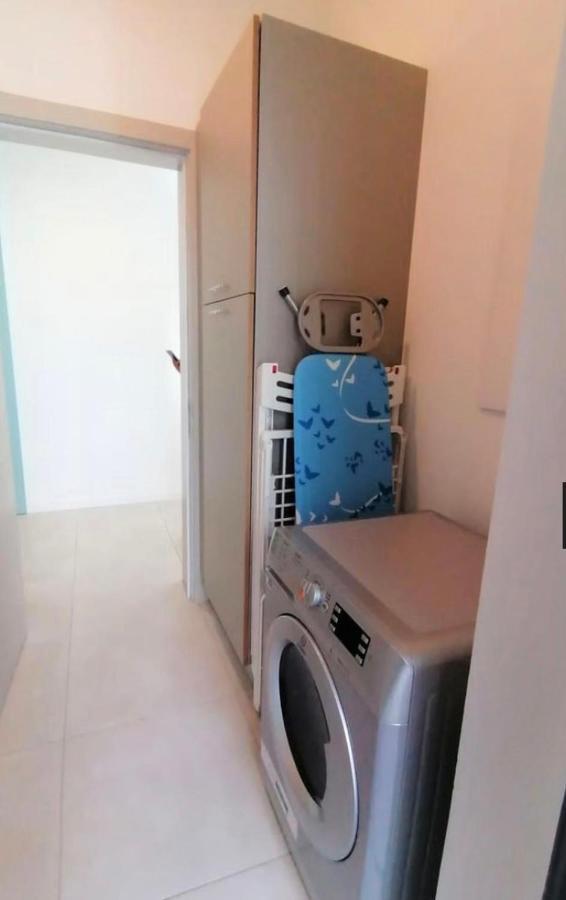 Eastern Blue Beachfront Luxury Apartment بوست لافايِت المظهر الخارجي الصورة