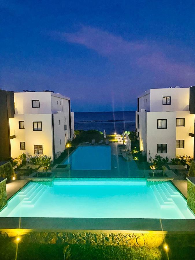 Eastern Blue Beachfront Luxury Apartment بوست لافايِت المظهر الخارجي الصورة